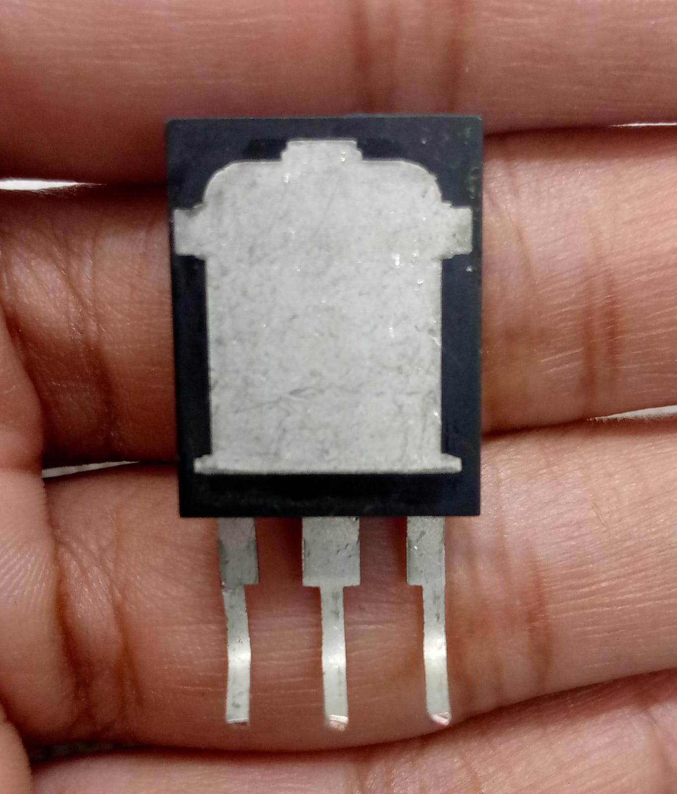 145a 650v Mosfet 145n65hs Gf818 Chn - High-efficiency Power Transistor
