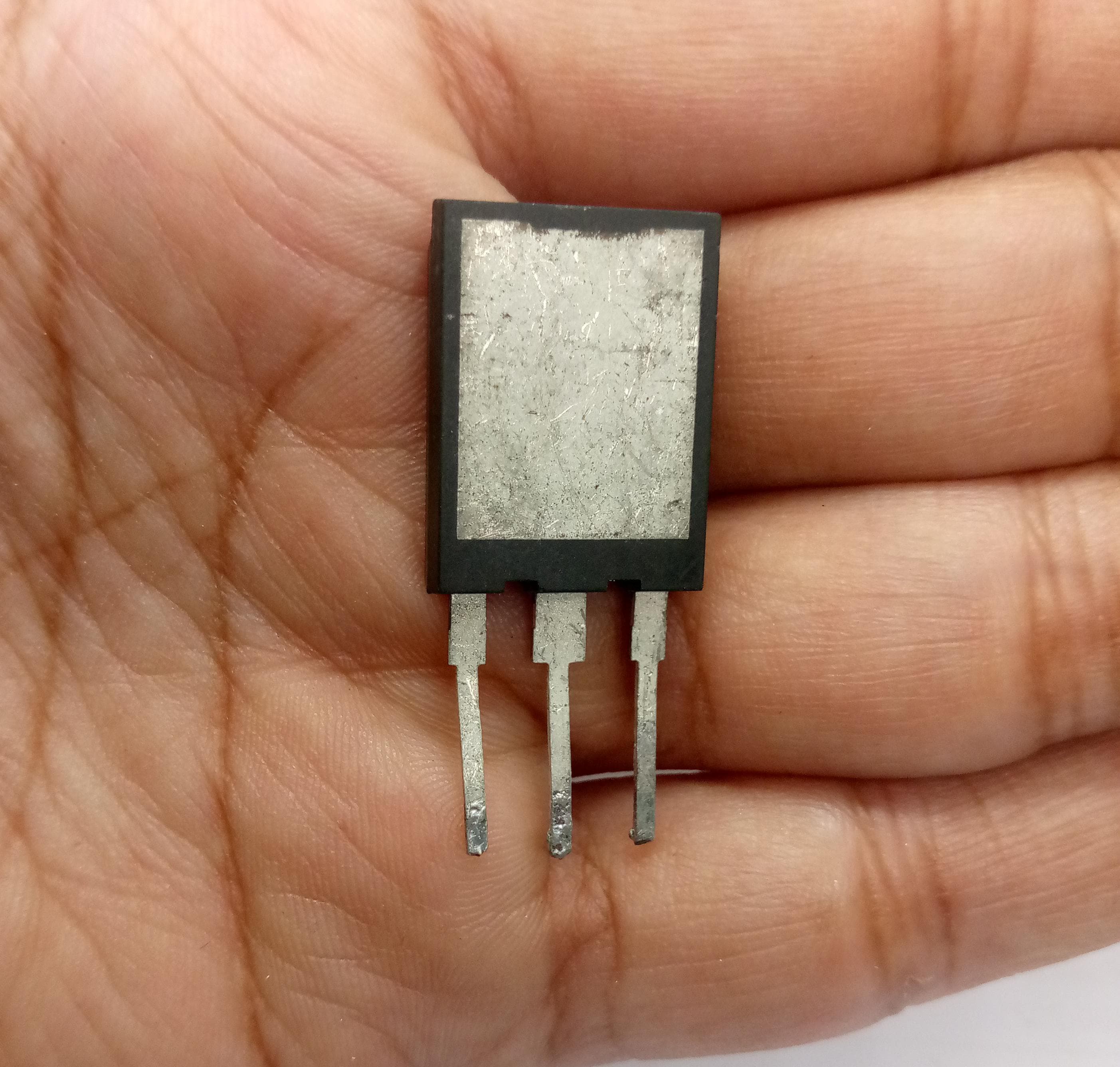 Igbt Ak120dct He-737 120a 600v - High-efficiency Power Transistor