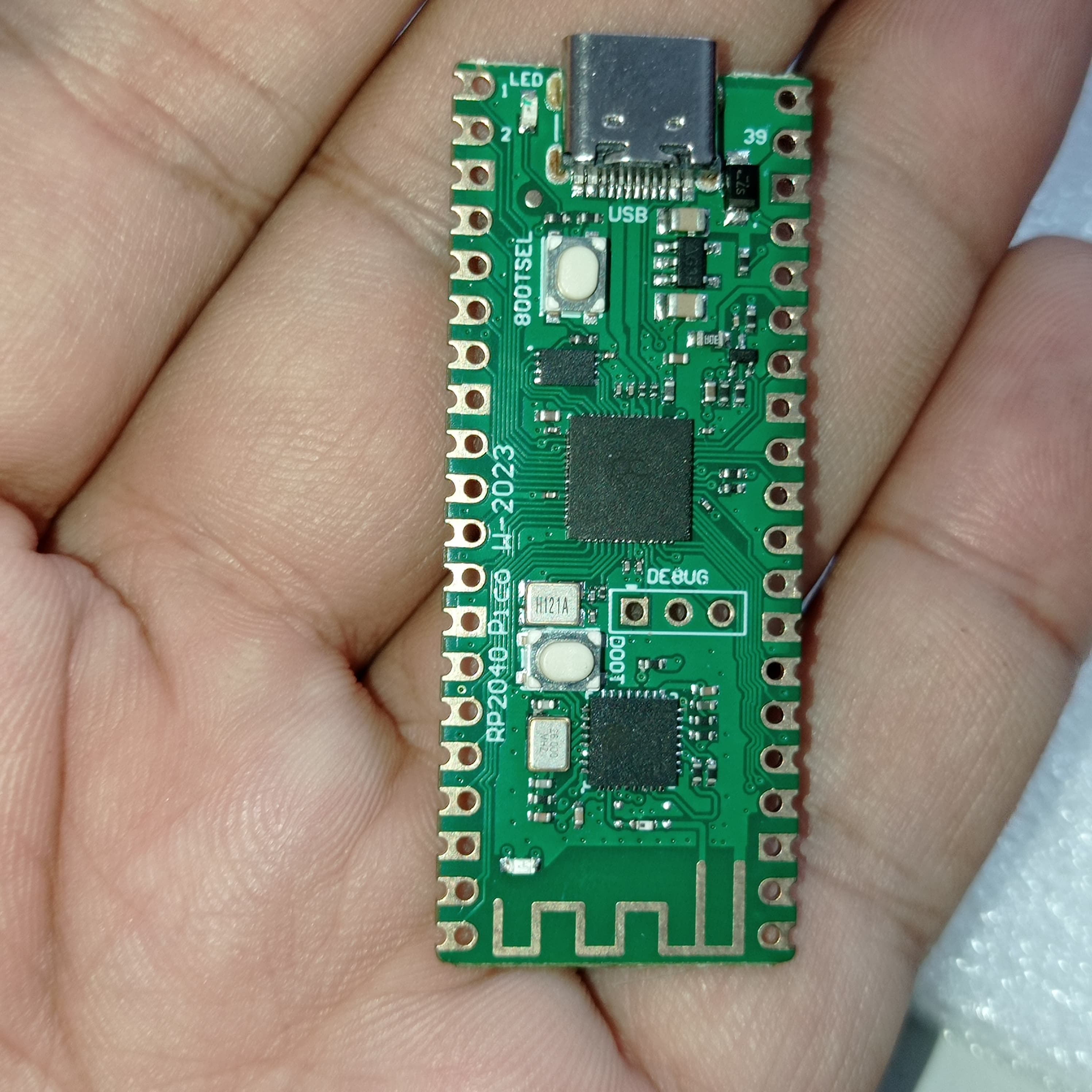 RP2040 Raspberry Pi Pico W Board with 2.4G WiFi Micro Dual-Core 264KB ARM Microcomputers High-Performance Cortex-M0 Processor