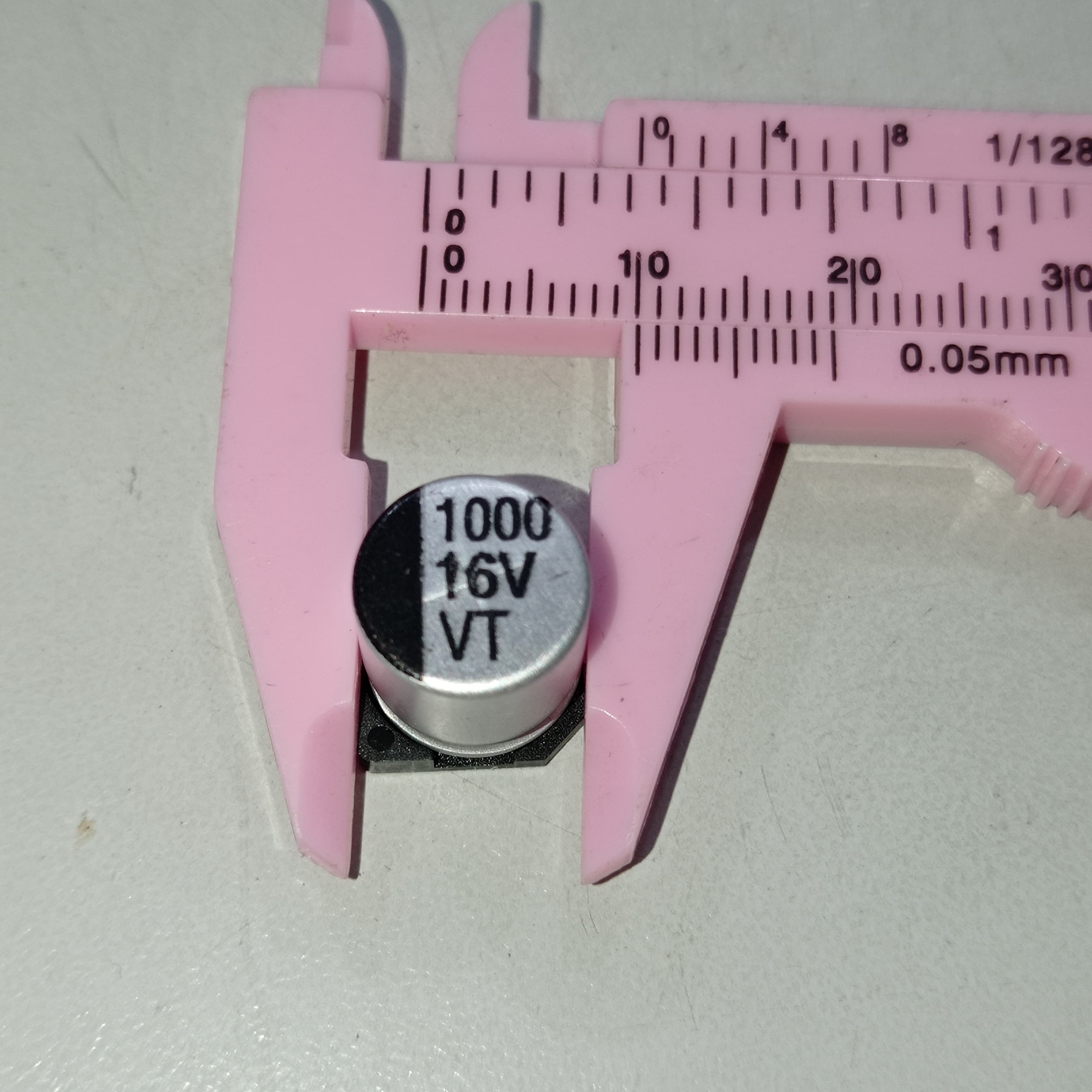 1000uf 16v Smd Capacitor D10xl10.2mm Aluminum Electrolytic Capacitors - Smd