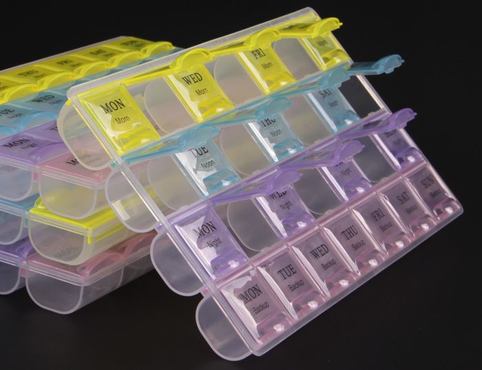 7 Days Weekly 28 Slots Travel Pill Box Organizer And Medicine Holder Case Medicine Organizer