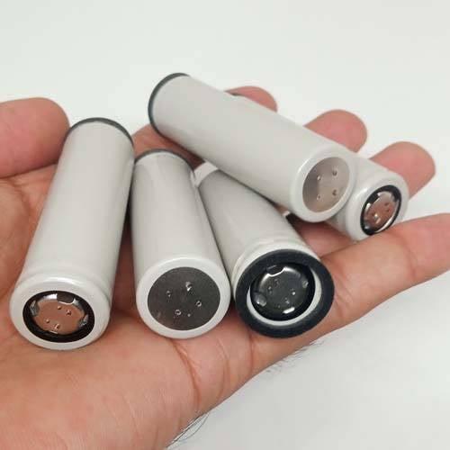 Pull-out High Quality 18650 3.7v 2600mah Molicel Cell Battery