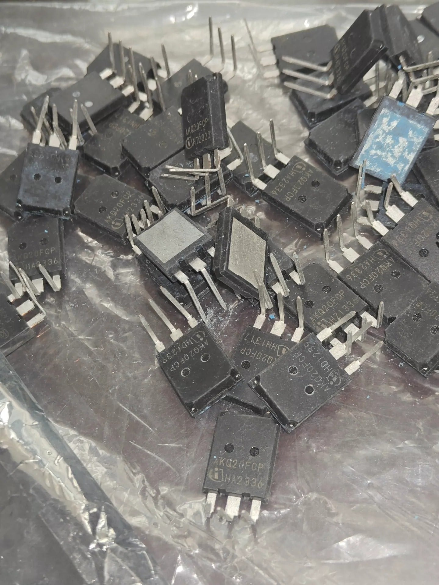 Used 200A 750V AKQ20FCP IGBT with Diode-Digilog.pk