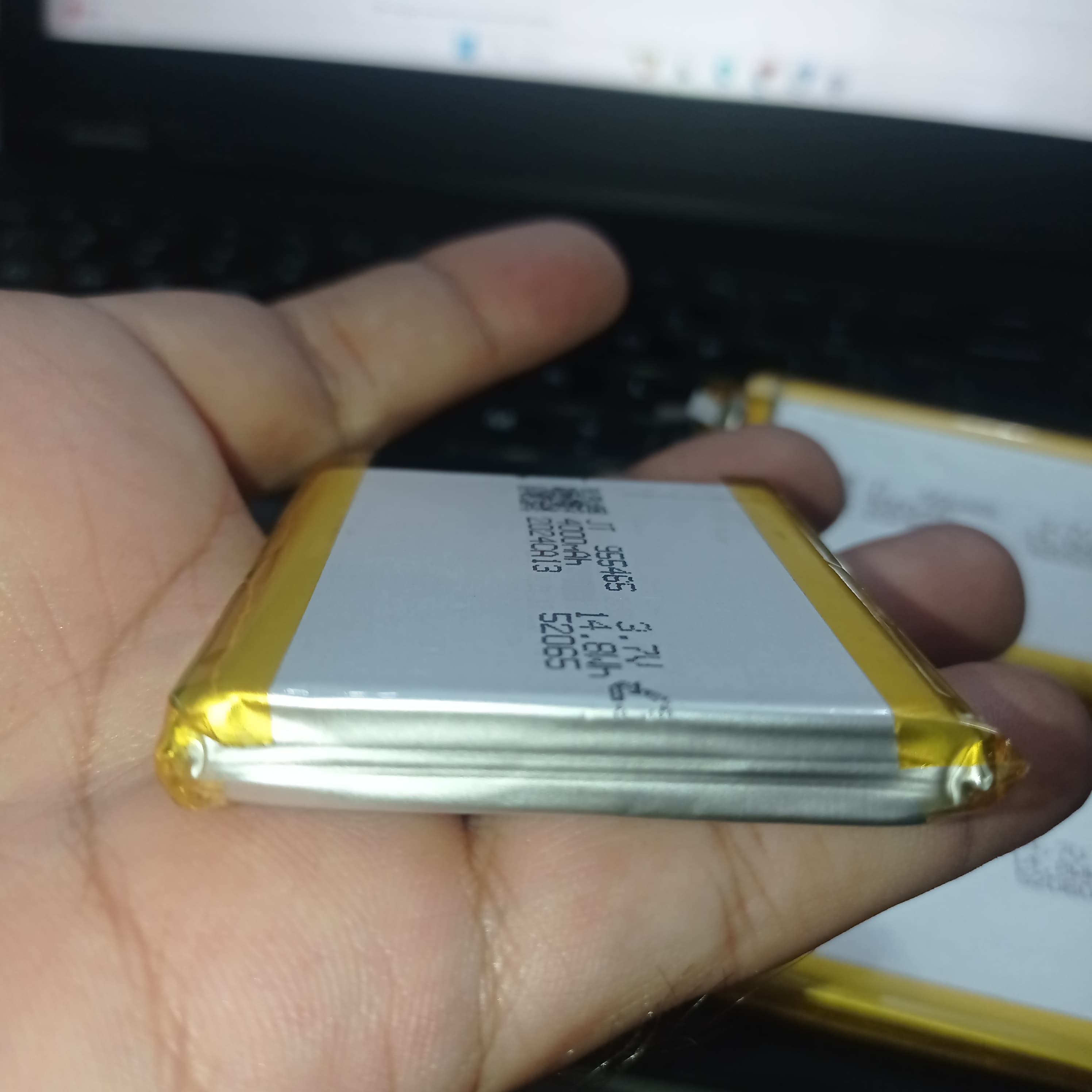 4000mah 3.7v Lithium Ion Battery Price 9.5mm X 54mm X 65mm