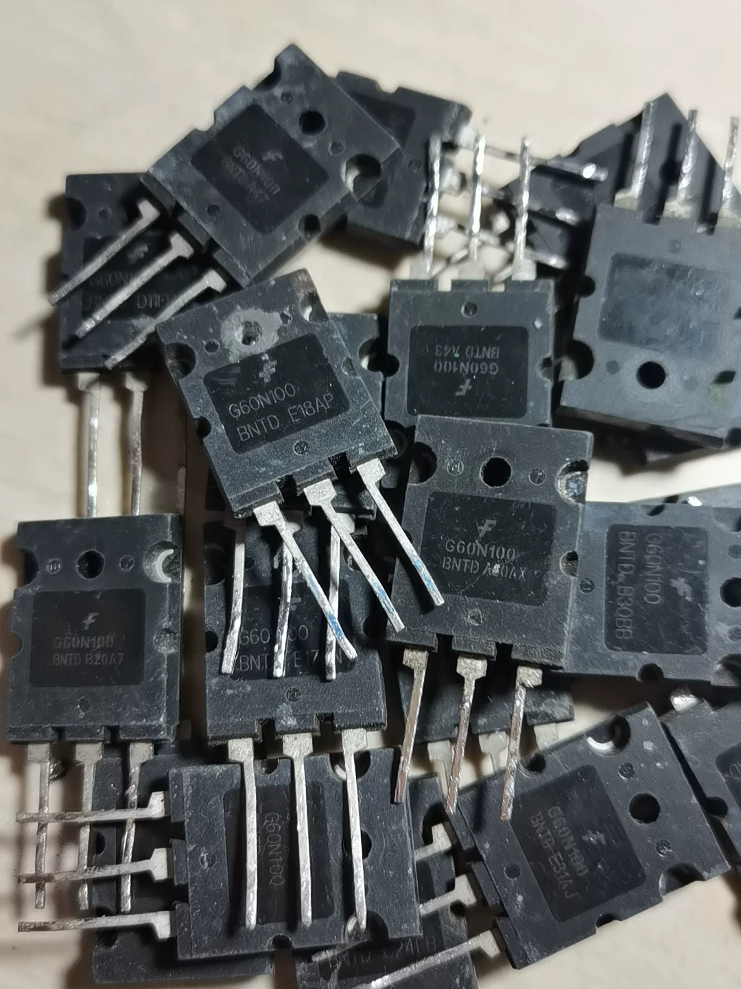 60a 1000v Igbt G60n100bntd Tgl60n100nd1 Npt Trench Igbt With Soft Recovery Diode, To-264 Package|digilog.pk