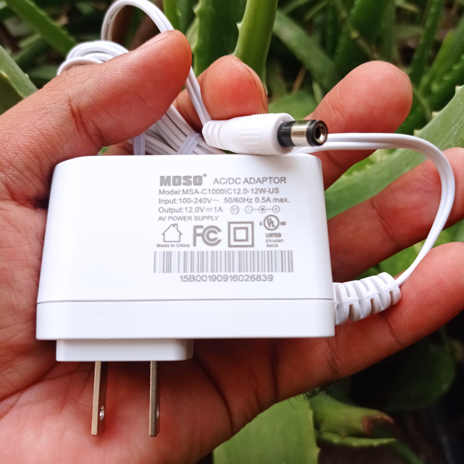 New High Quality 220v To 12v 1a Ac Dc Adapter