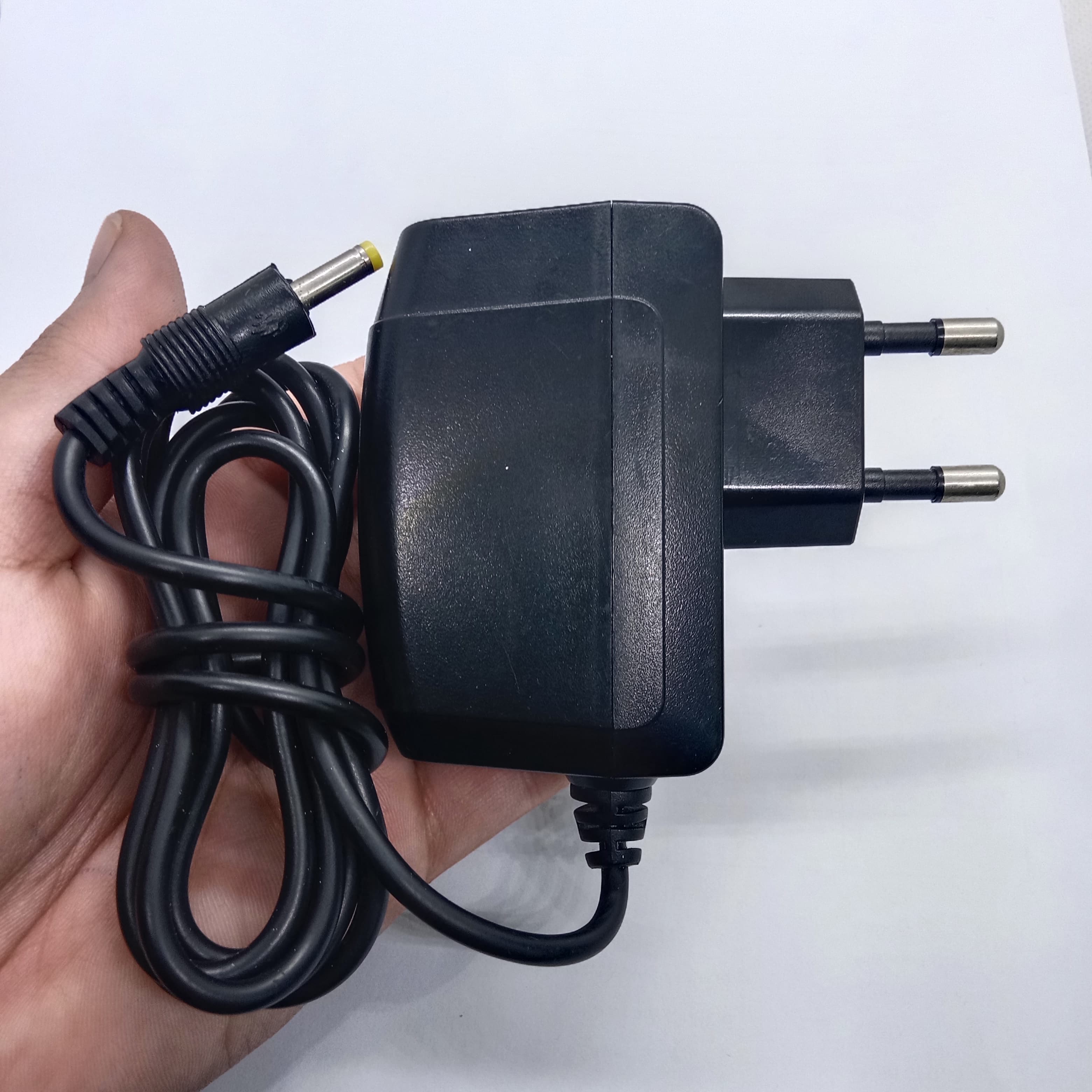 Lg U+ 5v 2amp Power Adaptor Kecil Jack