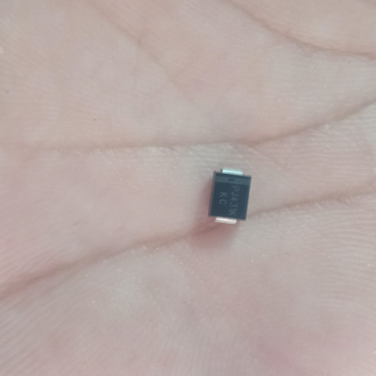PJ431K SMD Schottky Diode – Precision Adjustable Voltage Reference