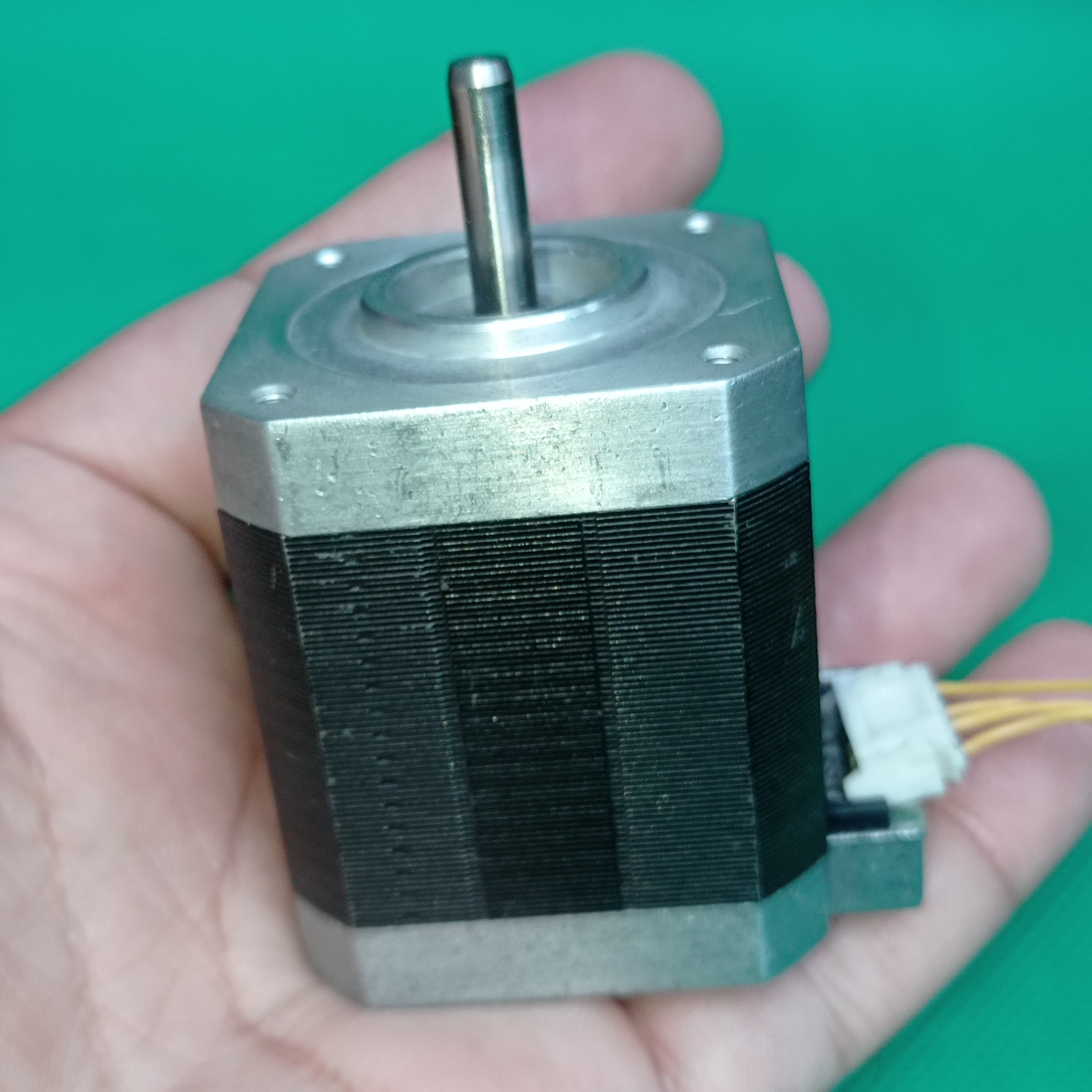 Shinano Kenshi STP-42D4042 2A 1.8 Degree Per Step 0.53Nm Stepper Motor