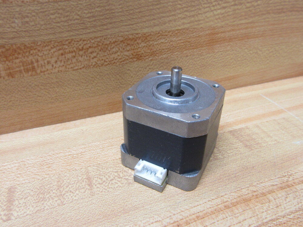 Used 4 Wire Nema 17 5mm Shaft Bipolar Stepper Motors
