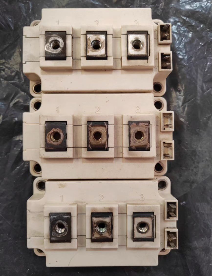Semikron 300A Infineon FF300R12KT4 IGBT Module, 1200 V | Digilog.pk