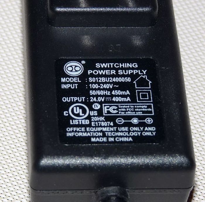 Switching Power Supply Adapter S012bu2400050 24V 400mA